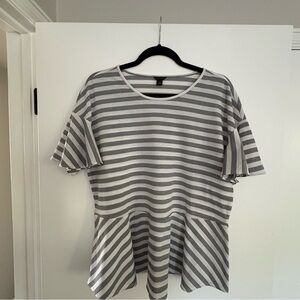 Ann Taylor Gray Striped Short Sleeve Peplum Top